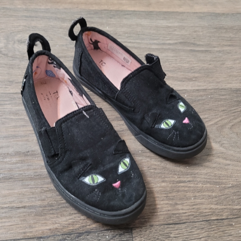 Toms black cat rare slip on flats size 11